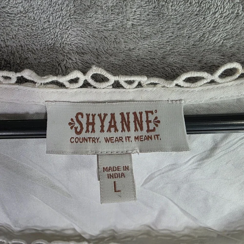 Womens Shyanne White Embroidered Blouse Square Neck Belle Sleeve Nylon Size L